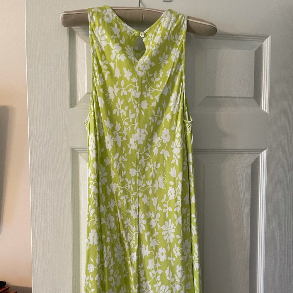 J-Crew ladies sz 14 sleeveless above knee dress.